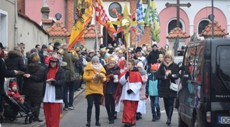 Za mędrcami podążyli do Jezusa