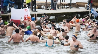 Zimna, ale zdrowa kąpiel, czyli zbliża się IV Sławski Zlot Morsów