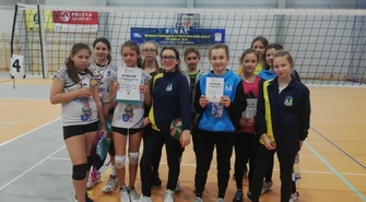 Młode siatkarki Zahir Wschowa rozgrywają się przed mistrzostwami województwa lubuskiego