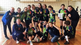 Awansowały do wojewódzkiego półfinału bez straty seta