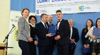 Wręczenie certyfikatów