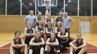 W meczu na szczycie lepsza Ostrovia