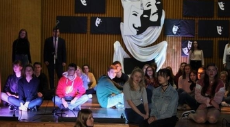 Charytatywny spektakl