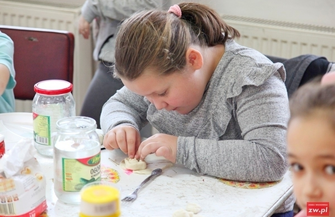 Aniołki z masy solnej i koty z filcu. Ferie z Domem Kultury w Krzepielowie