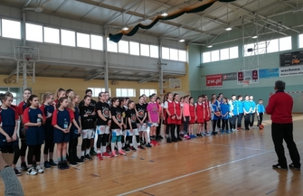 Zmagania młodych koszykarek z SP1 Wschowa
