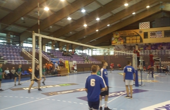 Drugie miejsce siatkarzy z SP3 w głogowskim memoriale