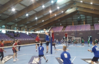 Drugie miejsce siatkarzy z SP3 w głogowskim memoriale