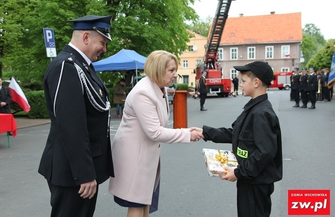 Przekazanie wozu strażackiego dla OSP Wyszanów - galeria