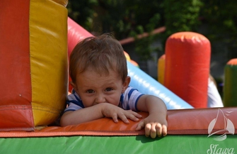 Najmłodsi świętowali nad jeziorem