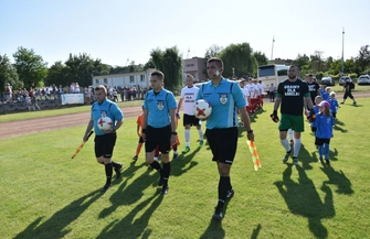 Dąb zagrał charytatywnie