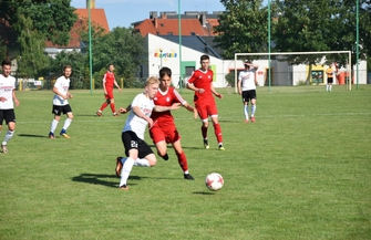 Dąb zagrał charytatywnie