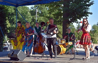 Kresowa niedziela nad jeziorem