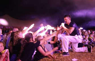 Fantastyczna bezpieczna zabawa na Dożynkach Gminnych w Karowie