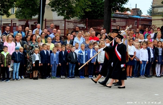 Szkoła Podstawowa nr 2 - Uroczyste rozpoczęcie roku szkolnego
