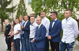 Rozpoczęcie nowego roku szkolnego w Zespole Szkół Ponadpodstawowych