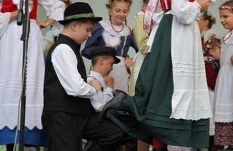 Artyści na scenie podczas Europejskich Dni Dziedzictwa - FILM