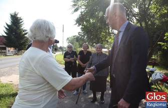 Umowa podpisana. Będzie remont drogi i chodnik