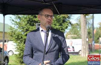 Umowa podpisana. Będzie remont drogi i chodnik