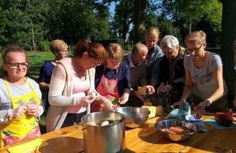 Zabawy sportowe i integracyjne ważne dla mieszkańców DPS