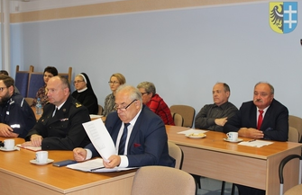 Sprawozdania informacje z działalności i uchwały na sesji Rady Powiatu