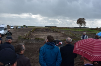 Kamieniami upamiętnili tragiczne wydarzenia