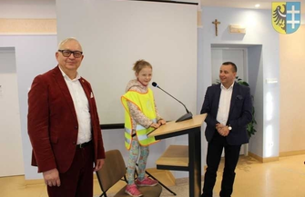 Przedszkolaki w starostwie