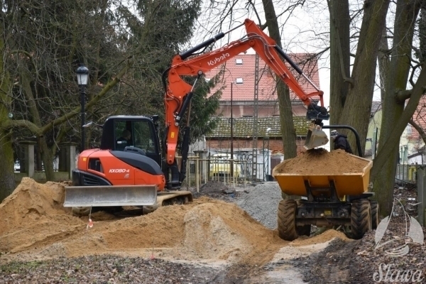 Park Miejski w Sławie pięknieje