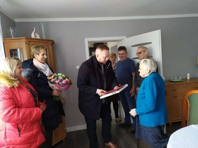 Życzenia dla najstarszej mieszkanki