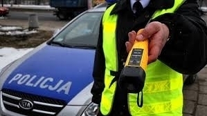 28-latek prowadził pod wpływem alkoholu i narkotyków