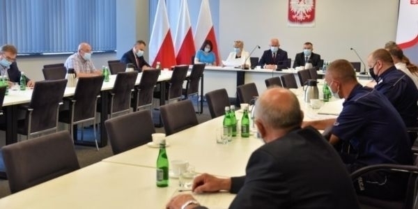 Służby będąprowadziły wzmożone kontrole.