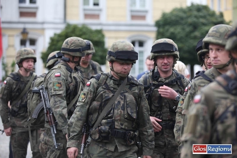 Żołnierze przemaszerowali przez Wschowę RELACJA