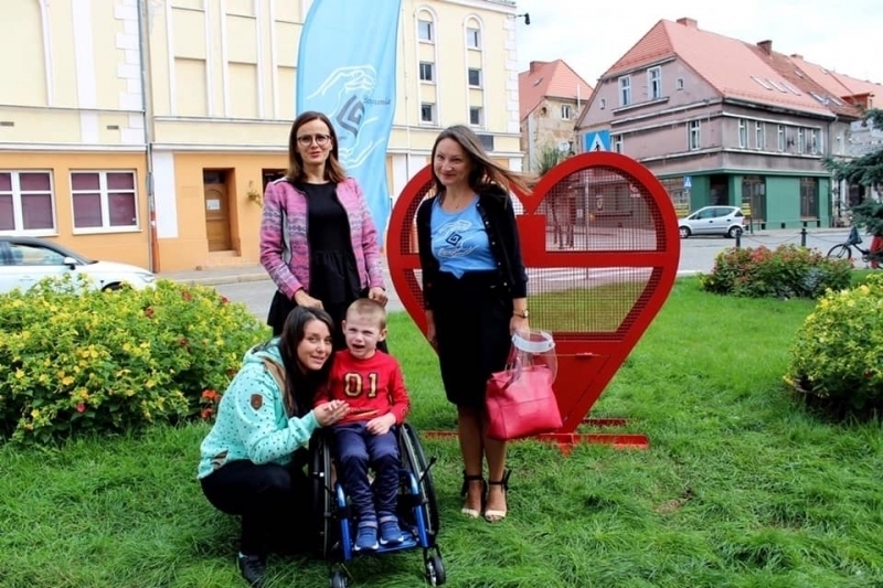 We Wschowie stanął pojemnik na nakrętki w kształcie serca