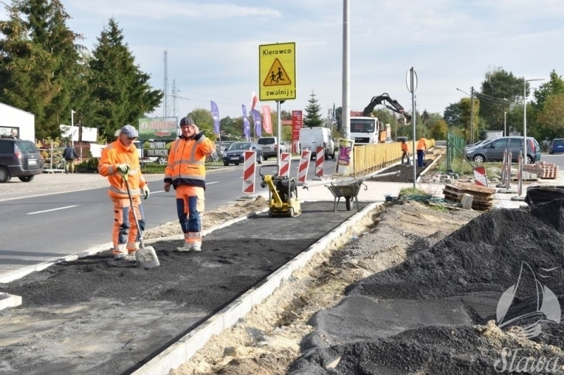 Kolejne metry kostki ułożone