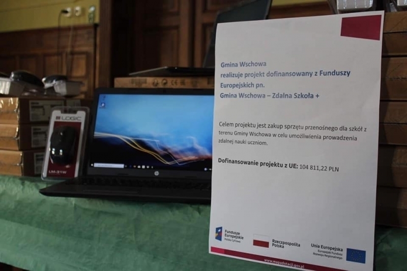 Kolejne laptopy trafią do uczniów