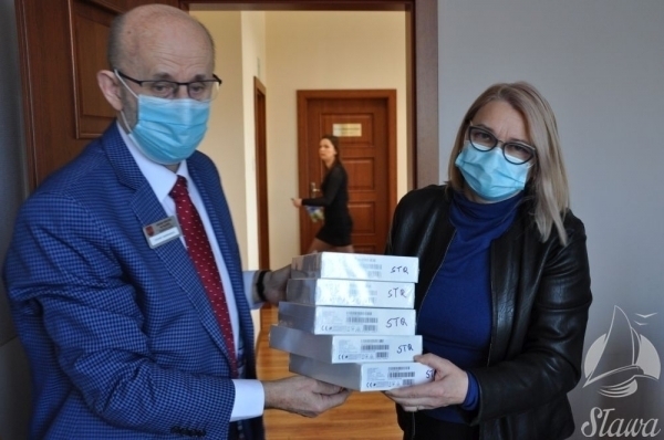 Kolejny sprzęt trafi do uczniów