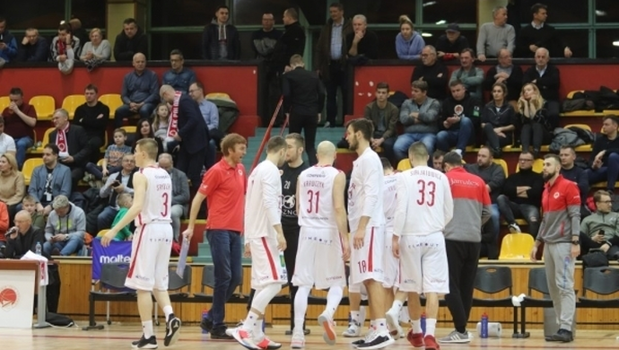 Jednostronne widowisko w Trapezie 