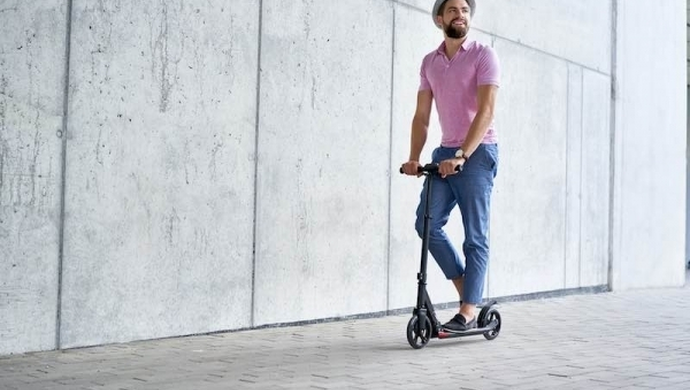 Polska hulajnogami elektrycznymi stoi