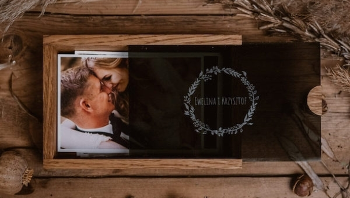 Drewniane pudełka na zdjęcia