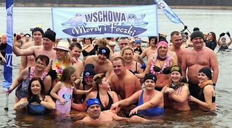 Pierwszy Charytatywny Zlot Morsów i Foczek  w Lginiu