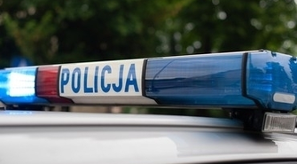 Tir uderzył w słup energetyczny