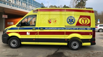 Szpital w Lesznie ma nową karetkę