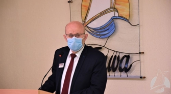 Burmistrz Sławy z absolutorium.