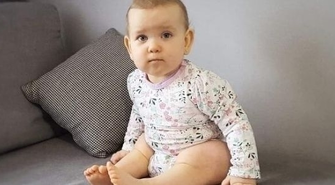 Córeczko, jeszcze będziesz chodzić...