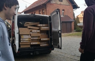 Meble z IKEA dla dwóch powiatowych szkół