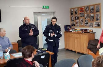 Na wnuczka na policjanta czy na administratora