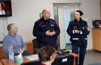 Na wnuczka na policjanta czy na administratora