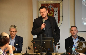 Konsultacje społeczne