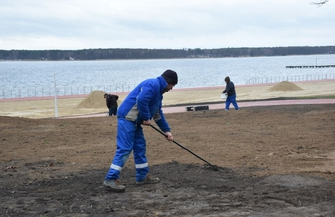 Budowa nowej plaży na ostatniej prostej