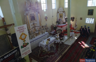 Odsłonięcie kamienia pamięci i tablicy Kresowian