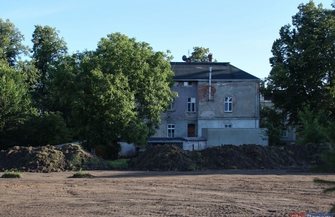 Remont stadionu w 1. Liceum